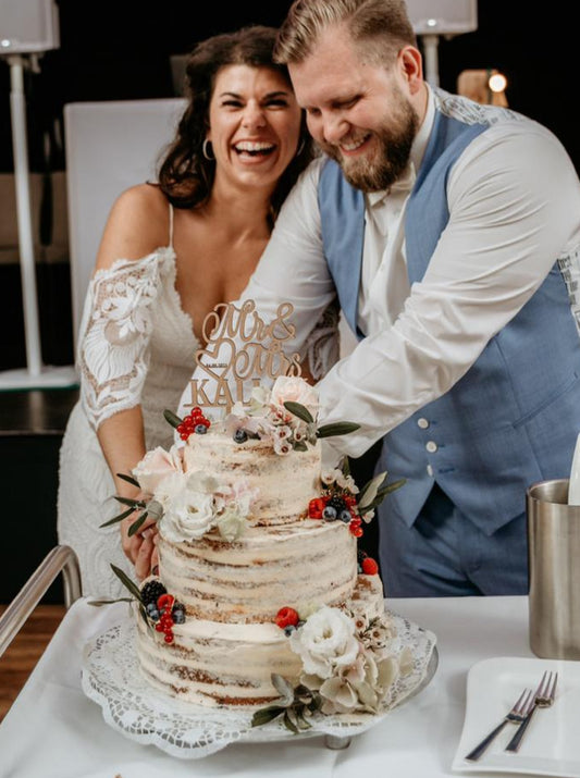 Personalisierter Hochzeitstorte-Caketopper, Mrs and Mr mit Datum
