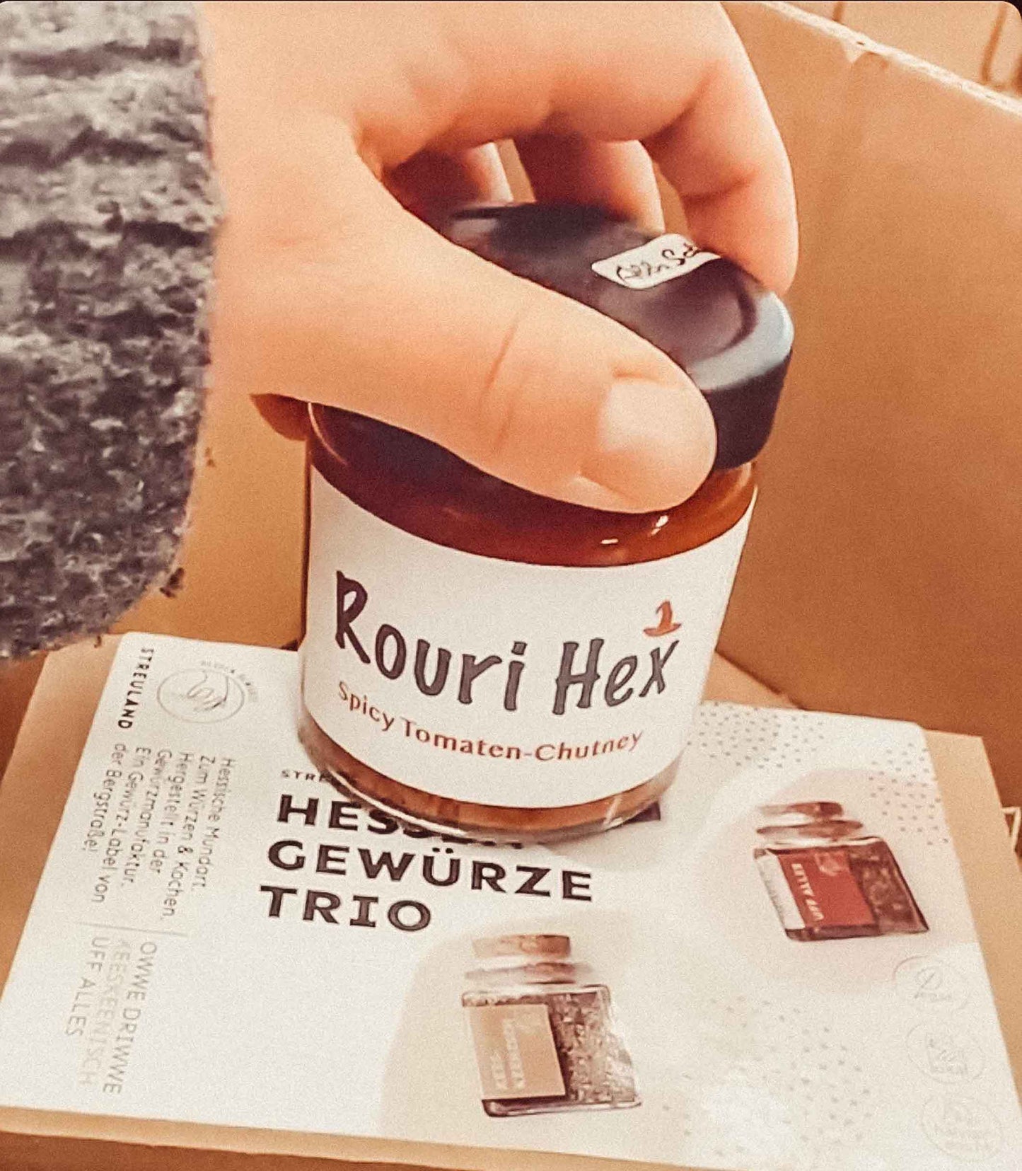 Rouri Hex – Spicy Tomaten-Chutney